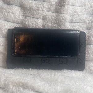 Gucci Monogram wallet